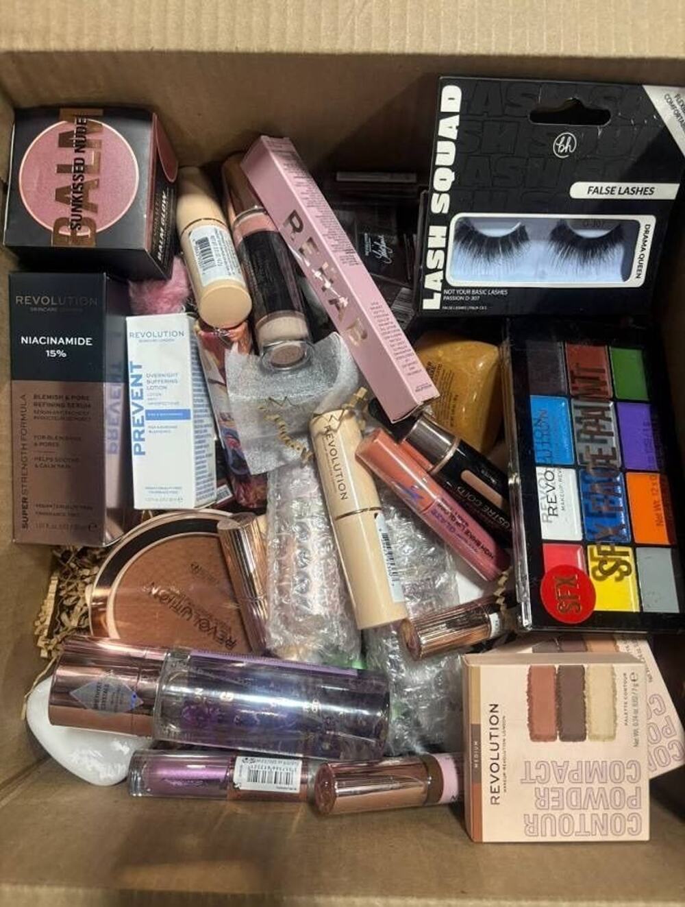 100 Pcs Revolution Resellers Makeup Bundle.
